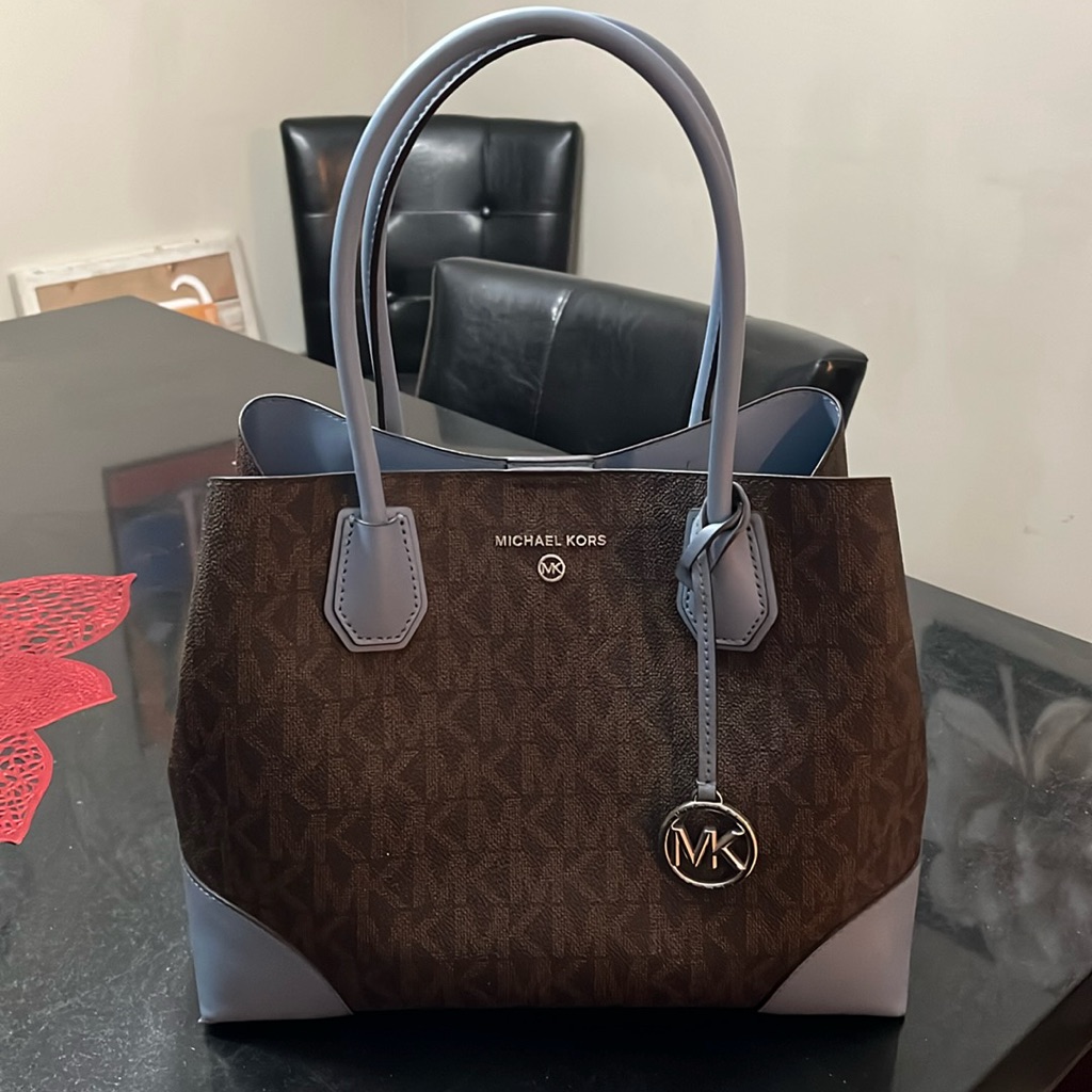 Mk Center Zip Tote